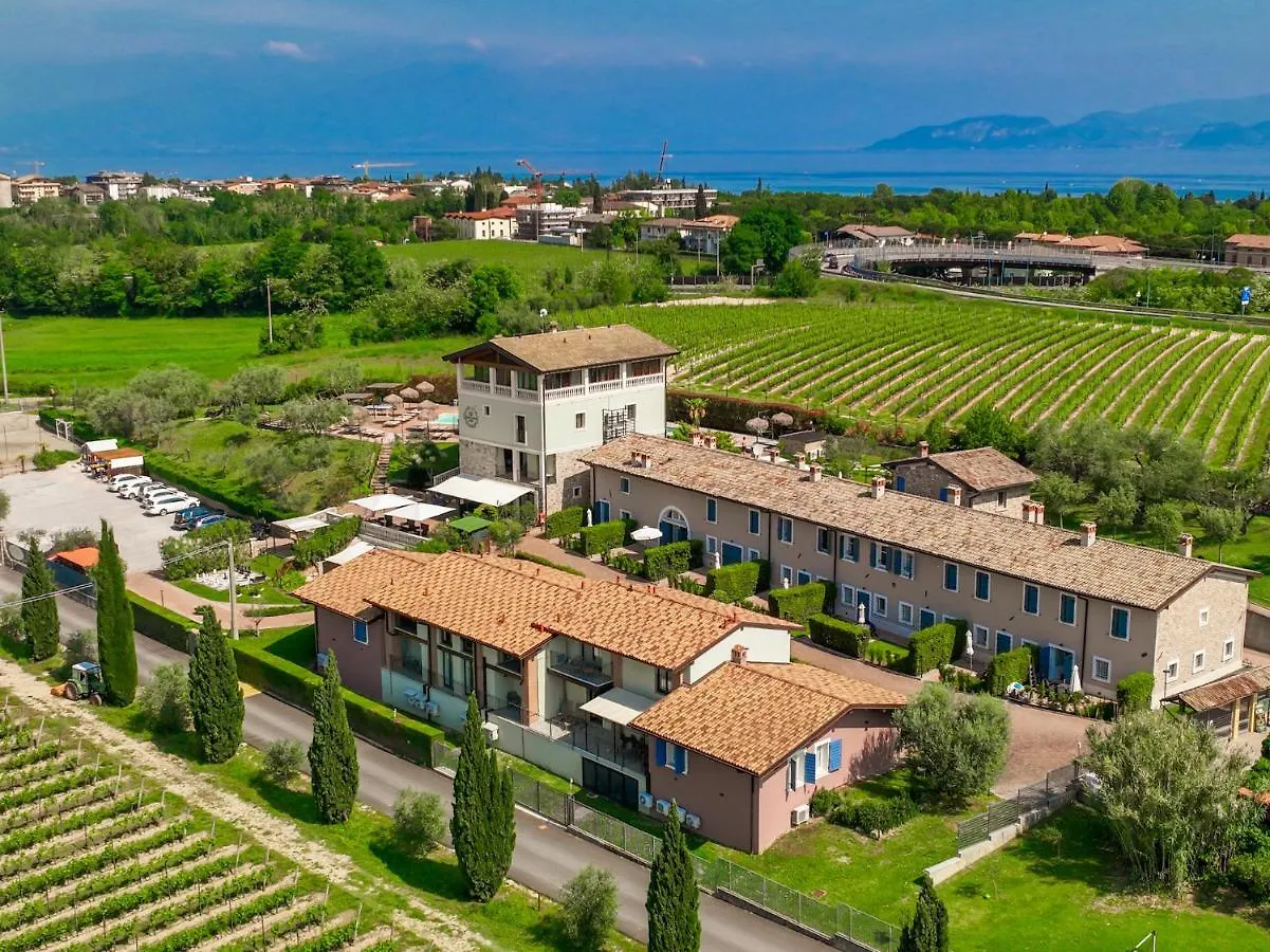 Bertoletta Village Apartments بسكييرا ديل غاردا