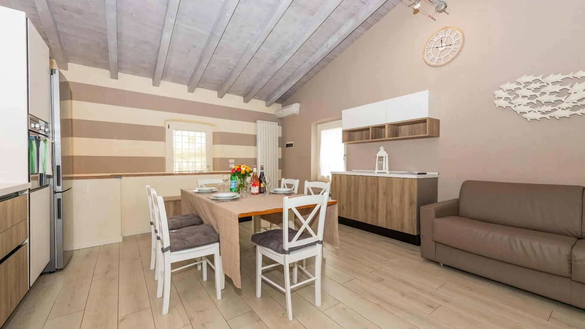 Bertoletta Village Apartments Peschiera del Garda 0*,  Italien